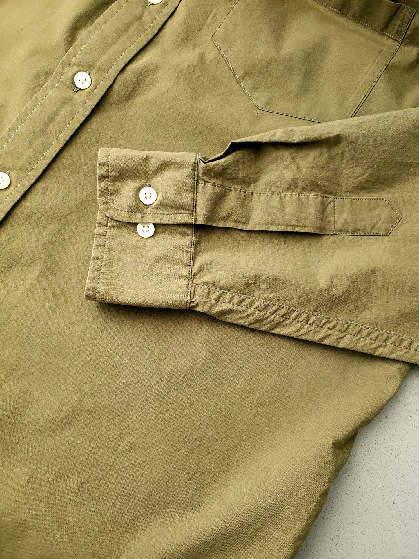 GAP 'relaxed' long sleeve shirt (2004)