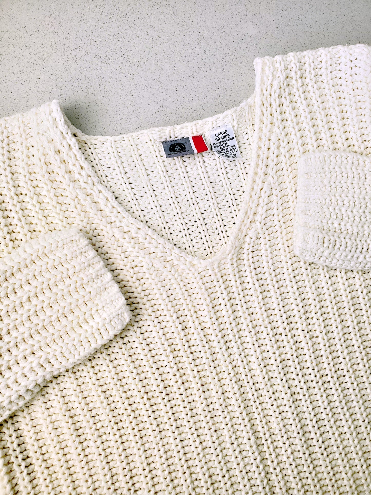 Arizona Jean Co. relaxed v-neck sweater (1990s)