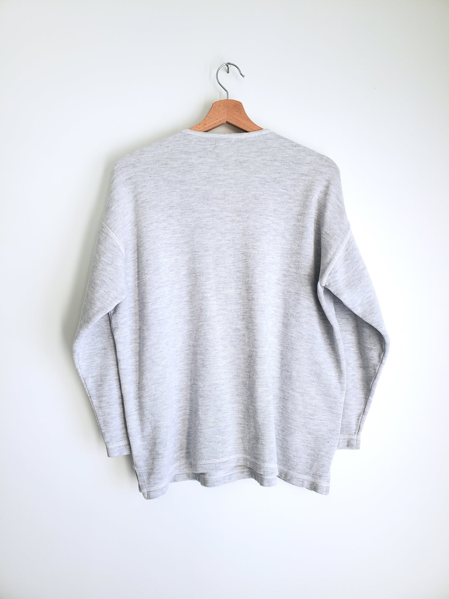 American Eagle Outfitters compact knit henley (1990s)