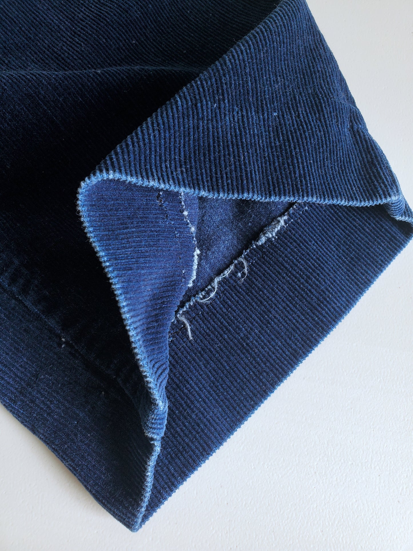 Dockers pleat-front cords (1993)