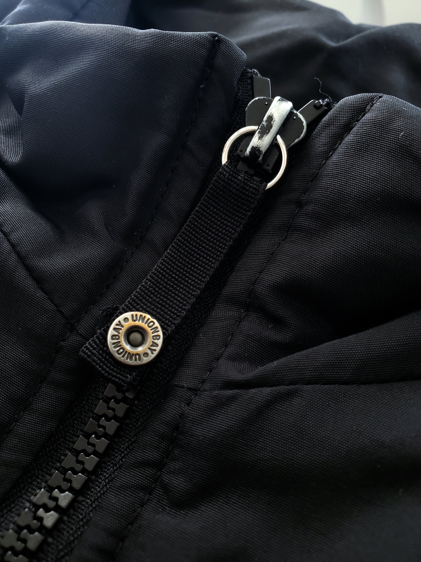 Unionbay puffer vest with rouched detail (1990s)