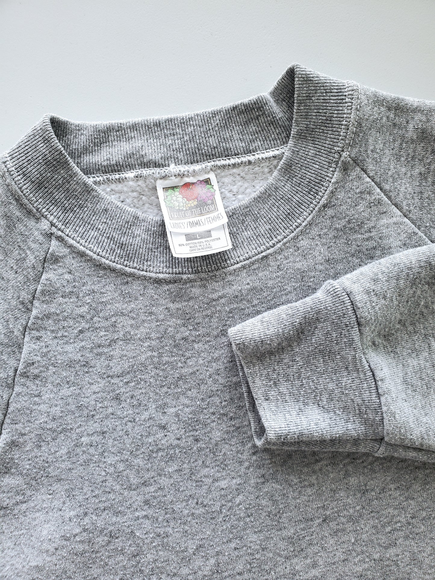 Fruit of the Loom raglan sweatshirt (1990s)
