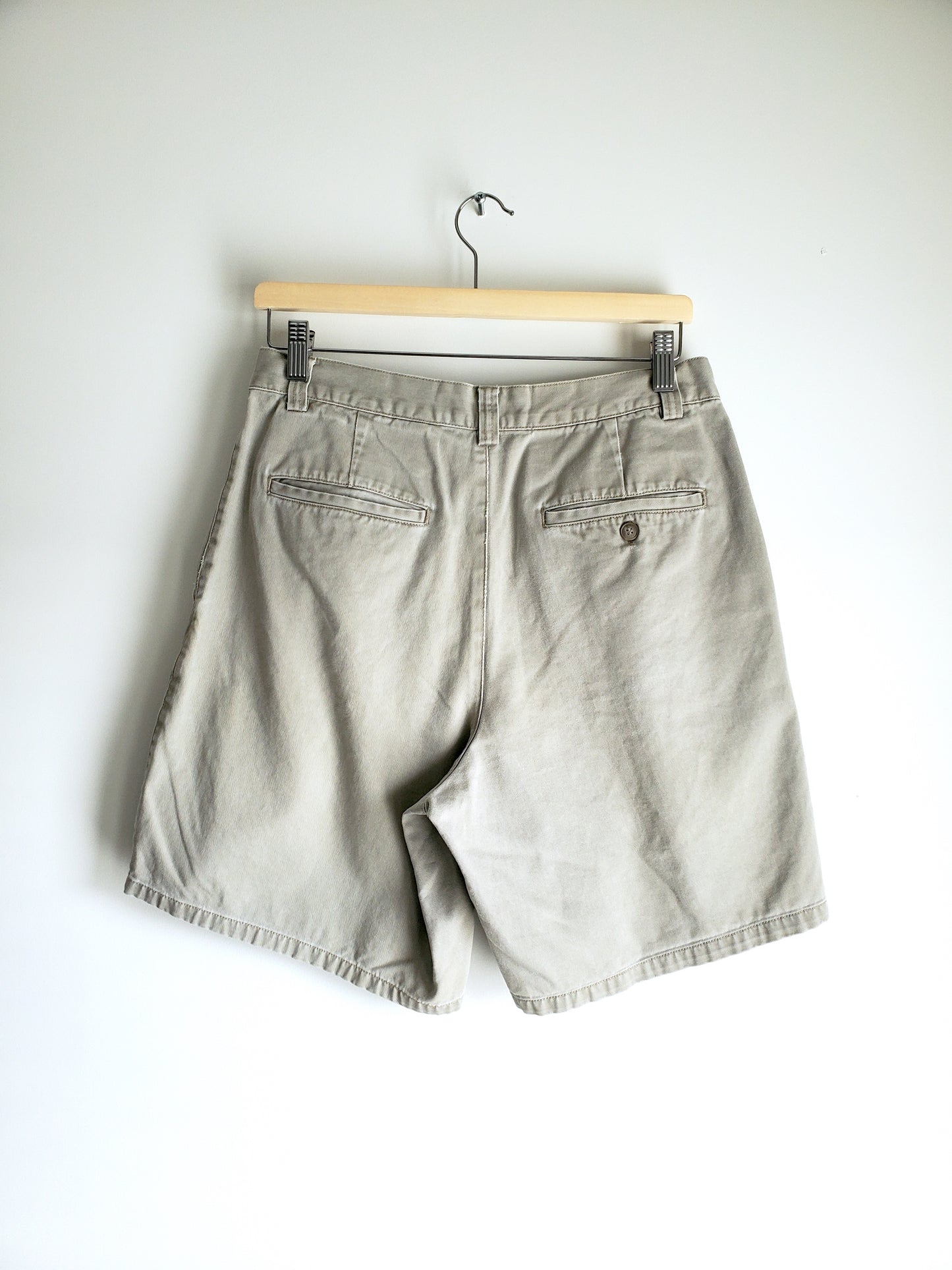 GAP Khakis pleated shorts (2001)