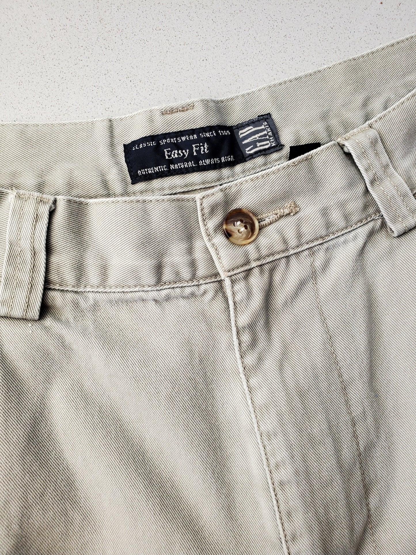 GAP Khakis pleated shorts (2001)