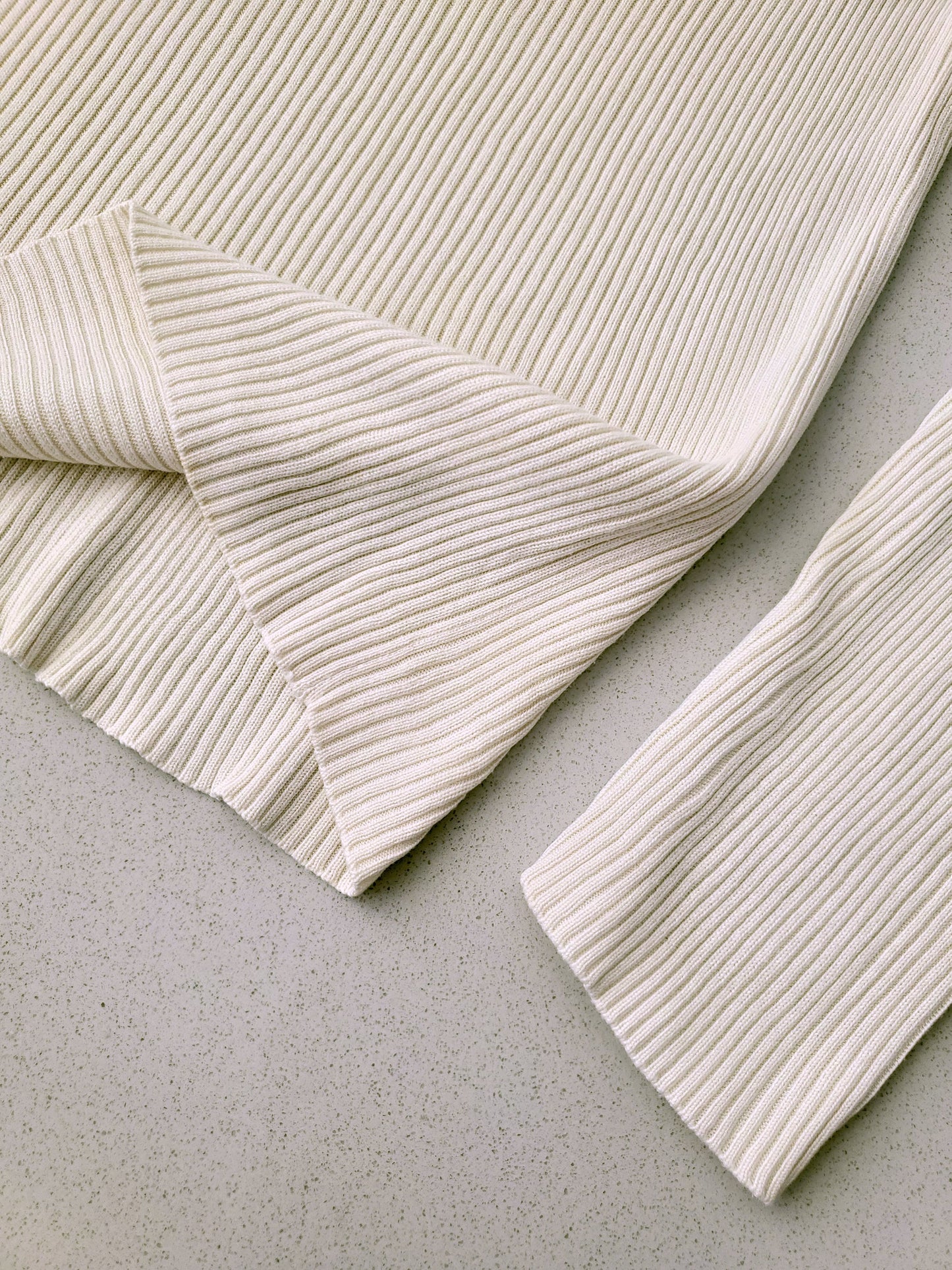 Ann Taylor LOFT 100% silk rib-knit turtleneck (Y2K)